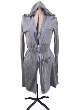Simply Vera Vera Wang gray hooded cardigan